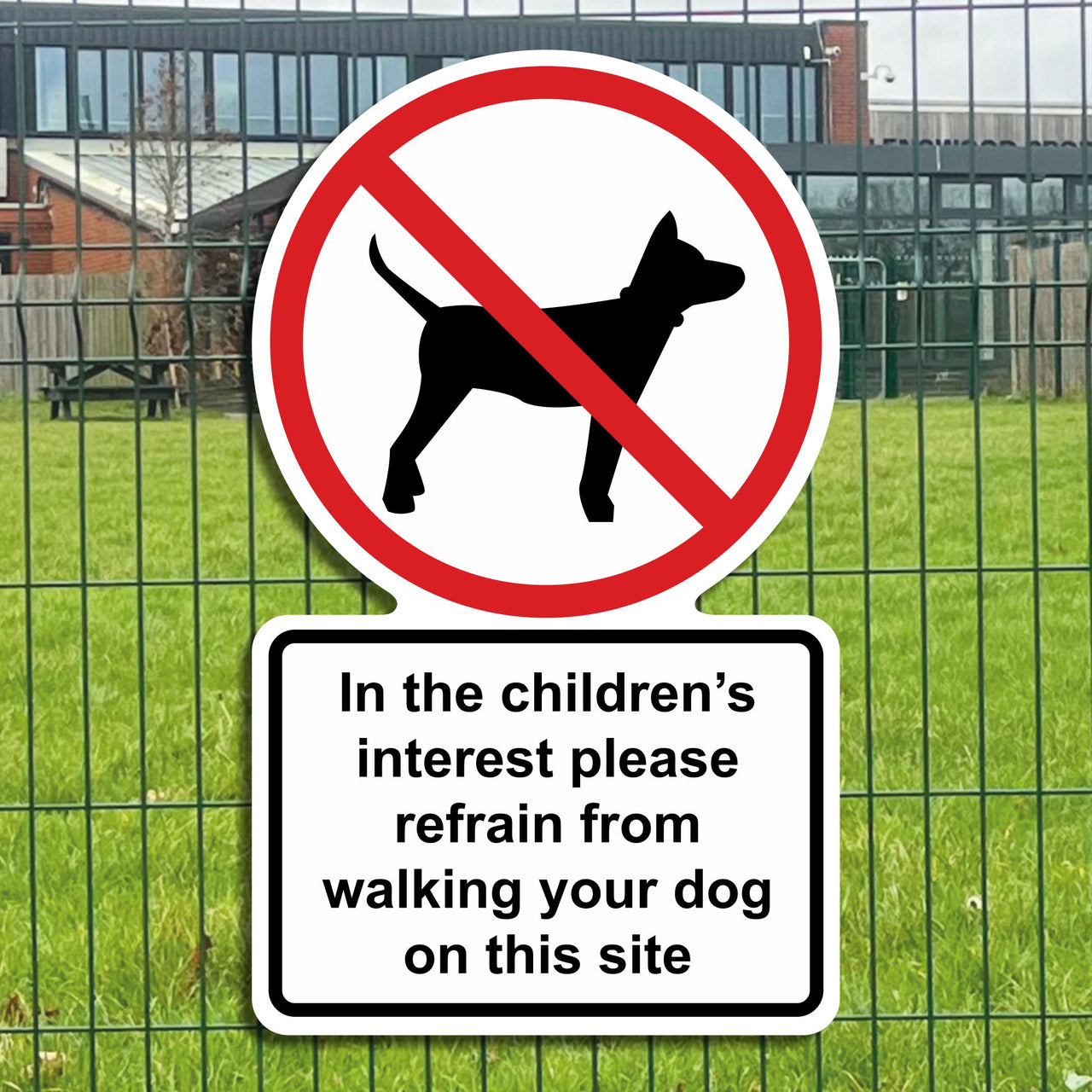 In The Children's Interest Please Refrain From Walking Your Dog On This Site Sign